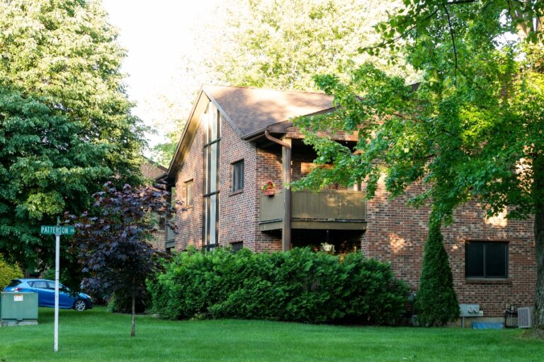 Woodhill Apartments Family Owned. Value Driven.